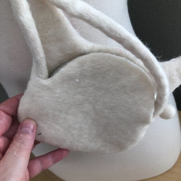 BNB Boiled Wool Kitten Zip Crossbody Bag - Handmade in Nepal - Picture 4 of 5